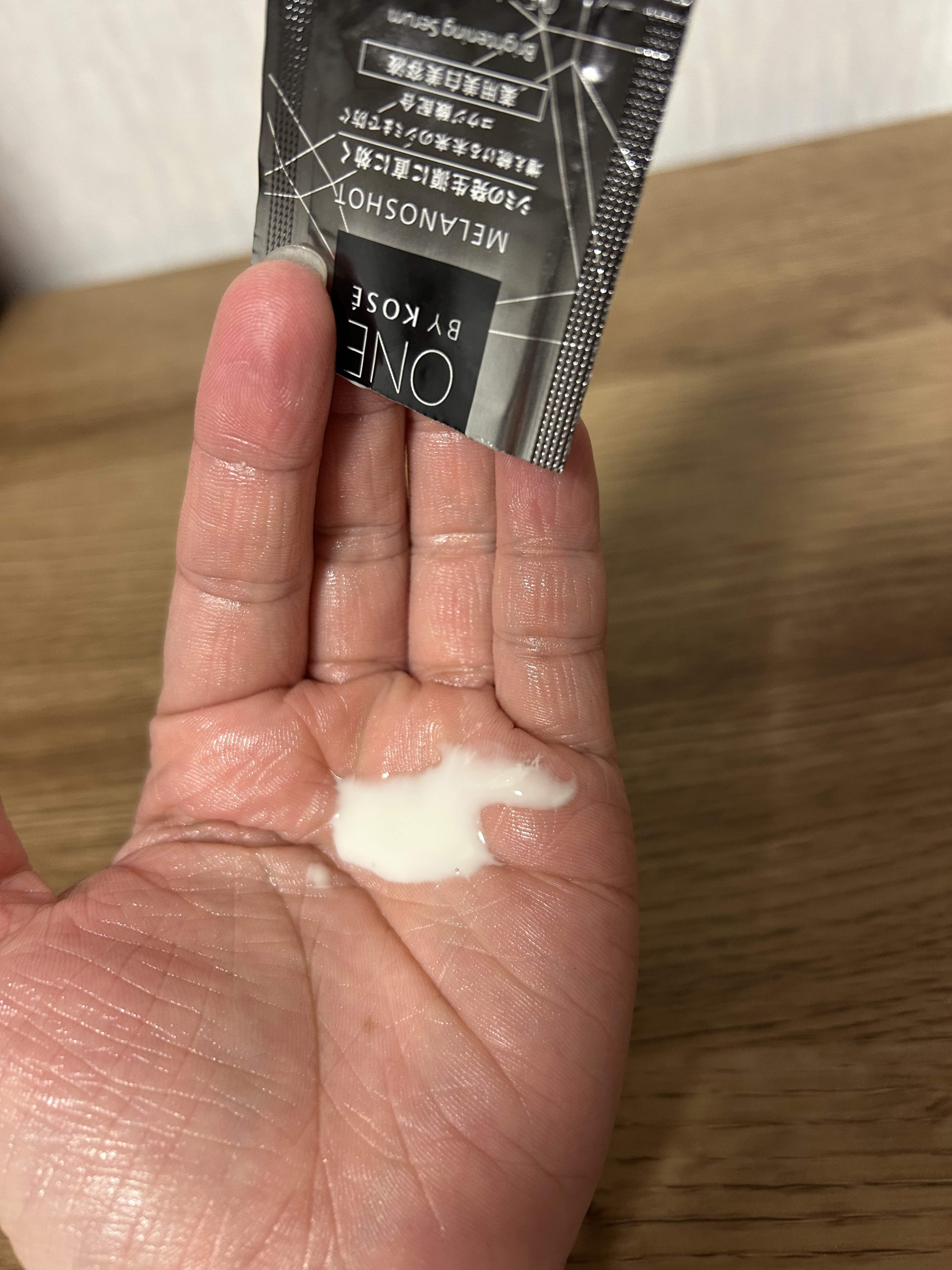 ホワイトロジスト　ネオジェネシス　ブライトニング コンセントレイト/DECORTÉ/美容液を使ったクチコミ（2枚目）