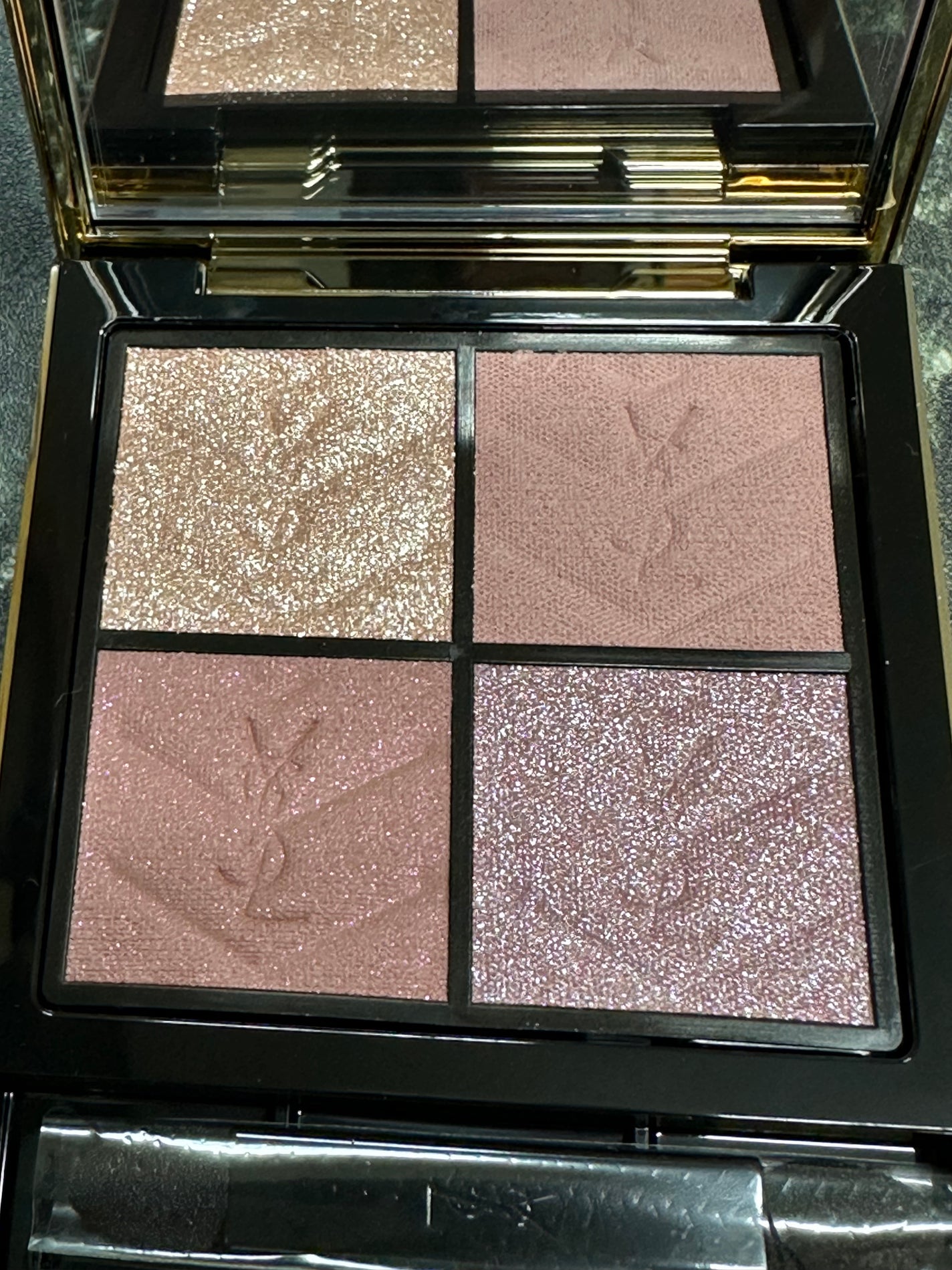 クチュール ミニ クラッチ/YVES SAINT LAURENT BEAUTE/アイシャドウパレットを使ったクチコミ(8枚目)