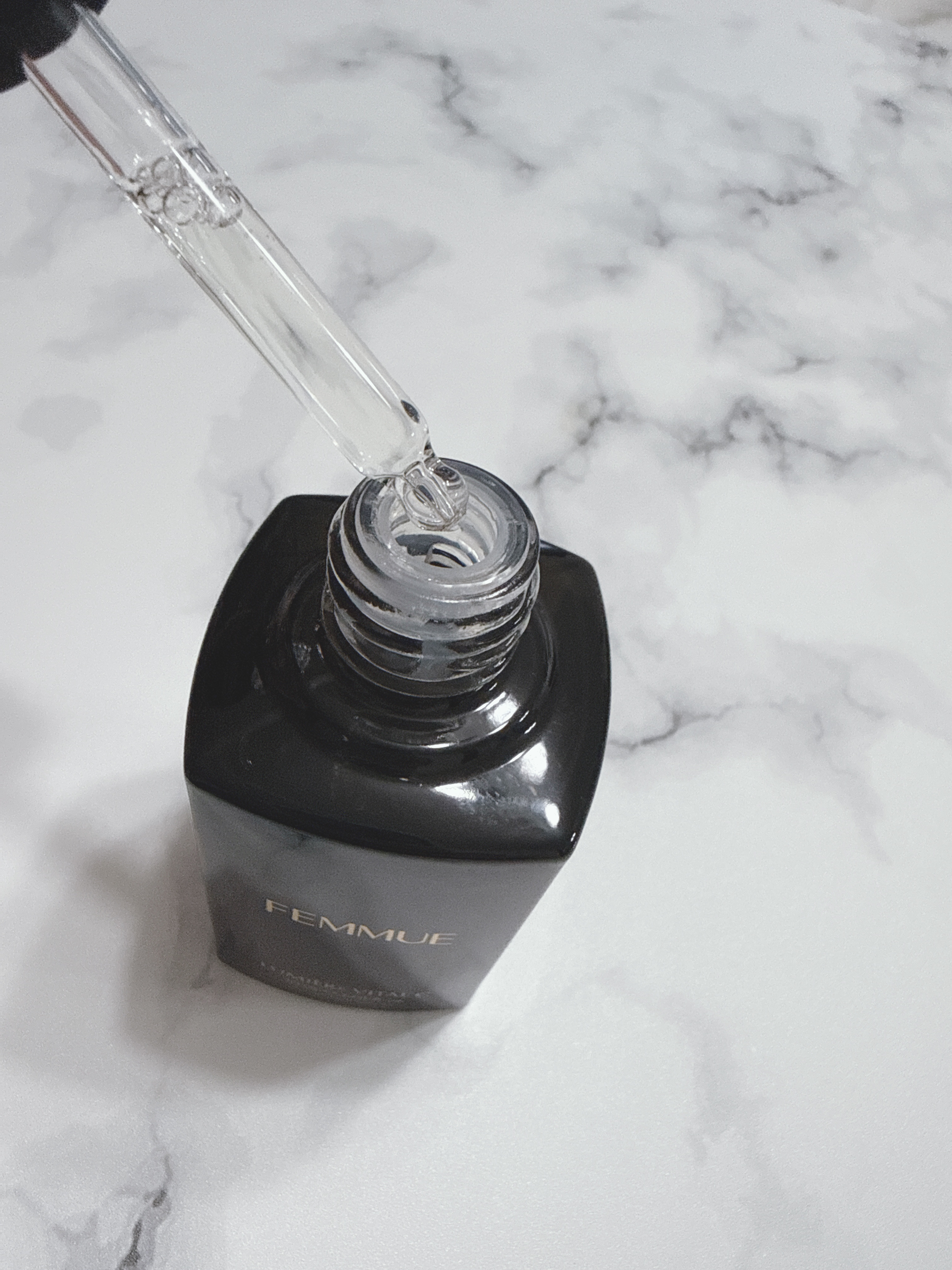 ルミエール ヴァイタルC/FEMMUE/ブースター・導入液を使ったクチコミ（2枚目）