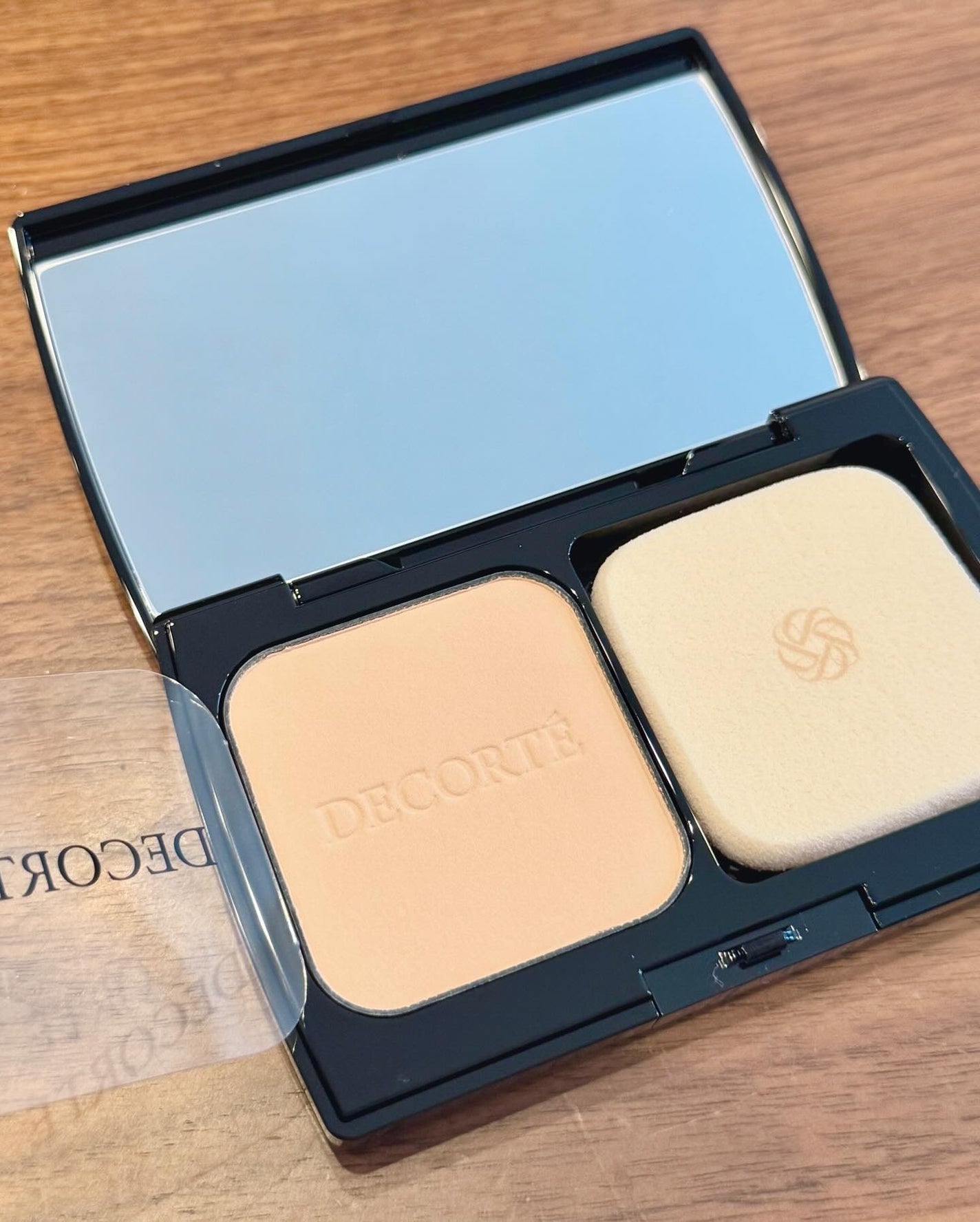 ゼン ウェア パウダーファンデーション/DECORTÉ/パウダーファンデーションを使ったクチコミ(2枚目)