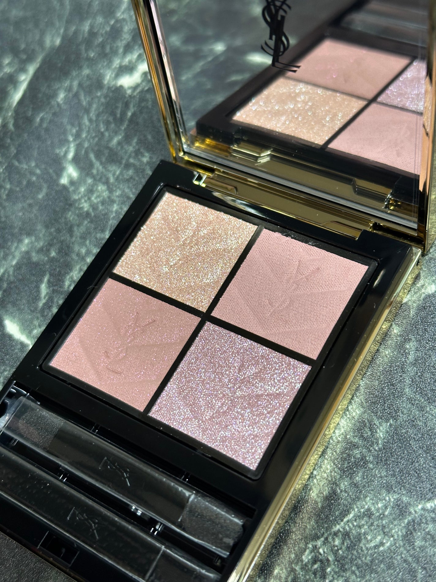 クチュール ミニ クラッチ/YVES SAINT LAURENT BEAUTE/アイシャドウパレットを使ったクチコミ(9枚目)