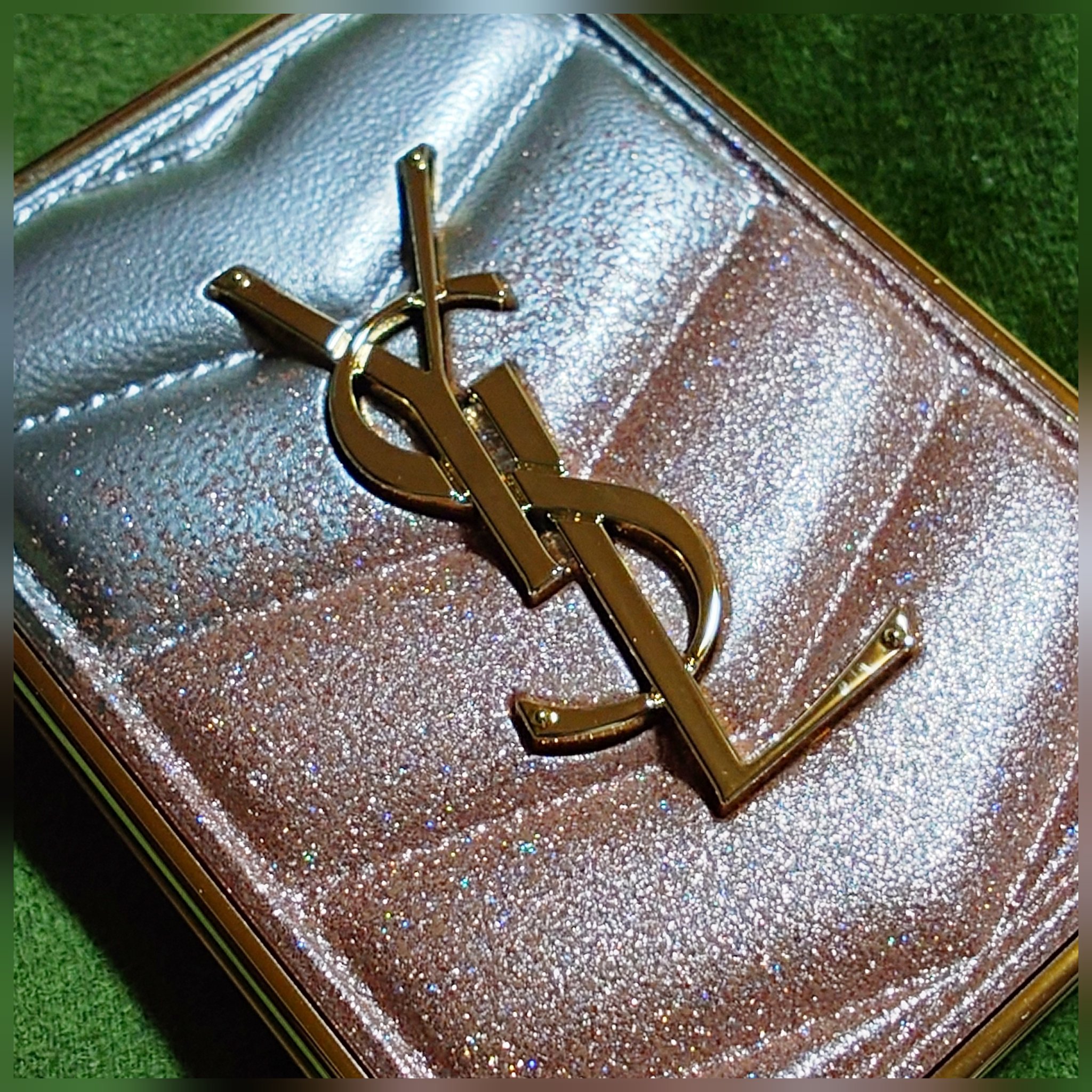 クチュール ミニ クラッチ/YVES SAINT LAURENT BEAUTE/アイシャドウパレットを使ったクチコミ（2枚目）