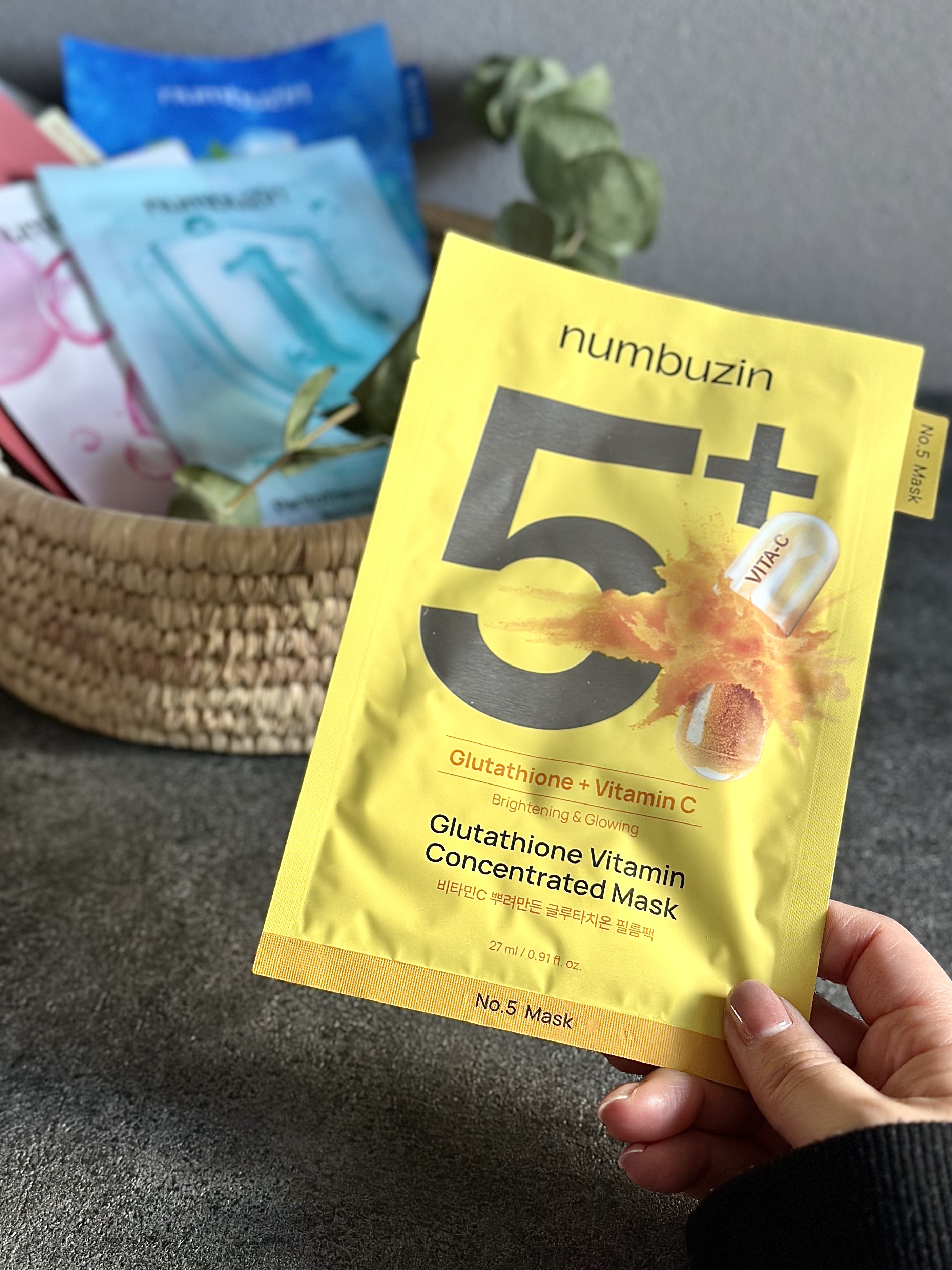 5番 白玉グルタチオンCふりかけマスク/numbuzin/シートマスク・パックを使ったクチコミ（2枚目）