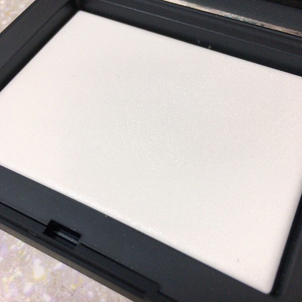 ライトリフレクティングセッティングパウダー プレスト N/NARS/プレストパウダーを使ったクチコミ(2枚目)