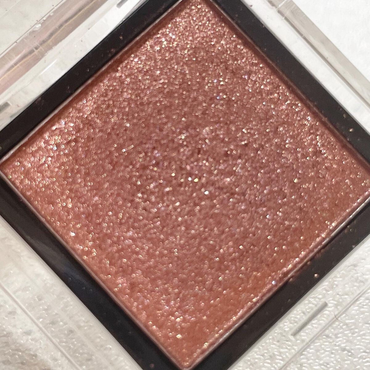 natsumi on LIPS 「.SLNアイシャドウ2色使ってメイクしてみたよ❣️.単色アイシ..」(3枚目)