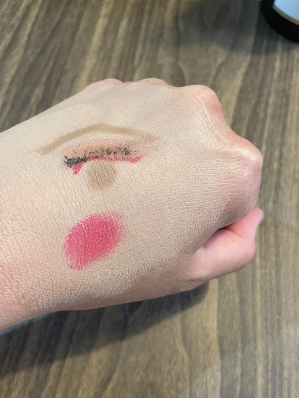 ぴーちゃん on LIPS 「モニターでご縁頂いた大容量のクレンジングジェルです!ポンプ式で..」(4枚目)