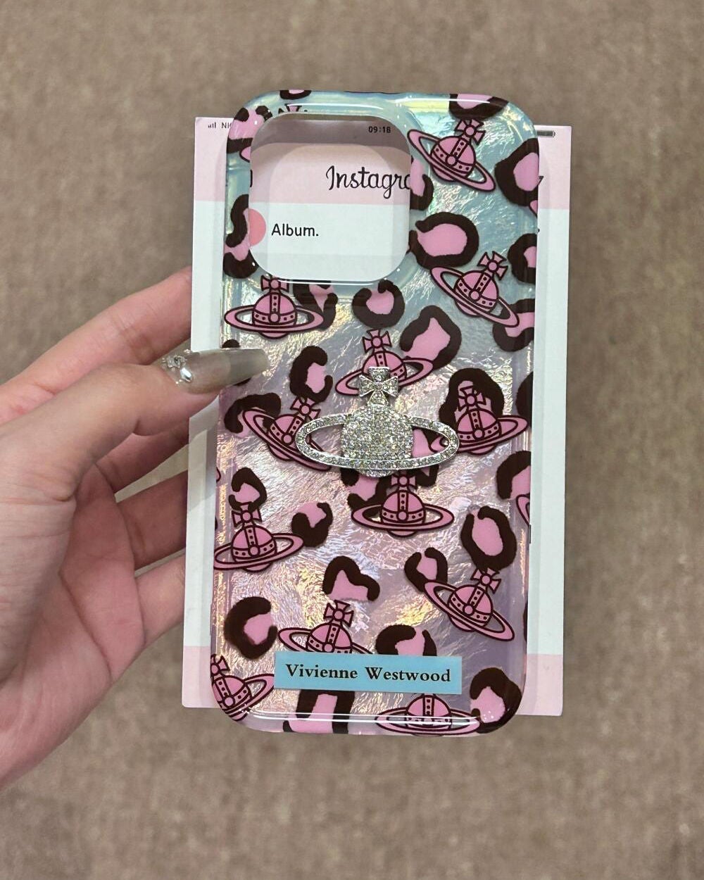 ケース大好きっ子 on LIPS 「グラデーションのヒョウ柄はかっこいいですね#iPhoneケース..」(4枚目)