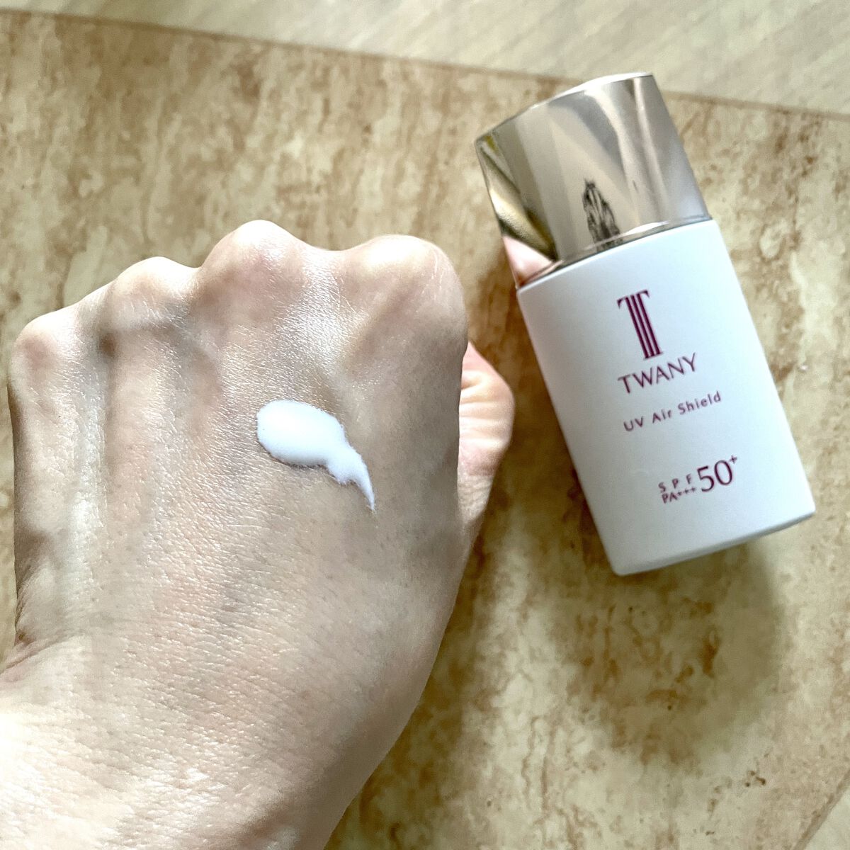 ＵＶエアシールド/TWANY/日焼け止めミルクを使ったクチコミ（2枚目）
