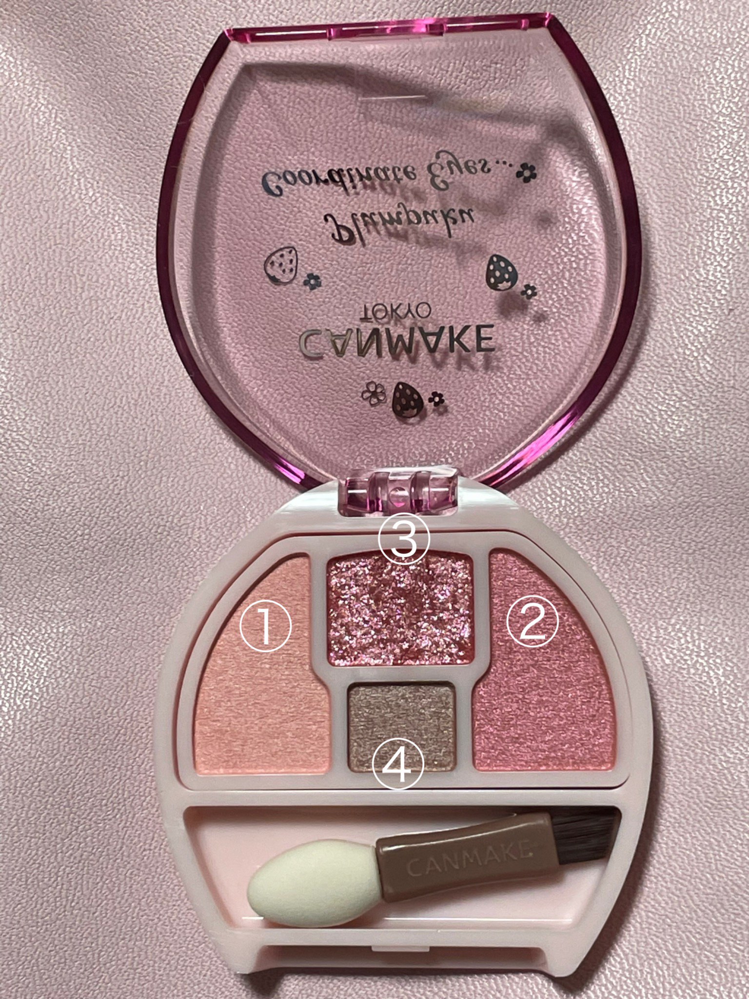 シルキースフレアイズ（マットタイプ）/キャンメイク/アイシャドウパレットを使ったクチコミ（3枚目）