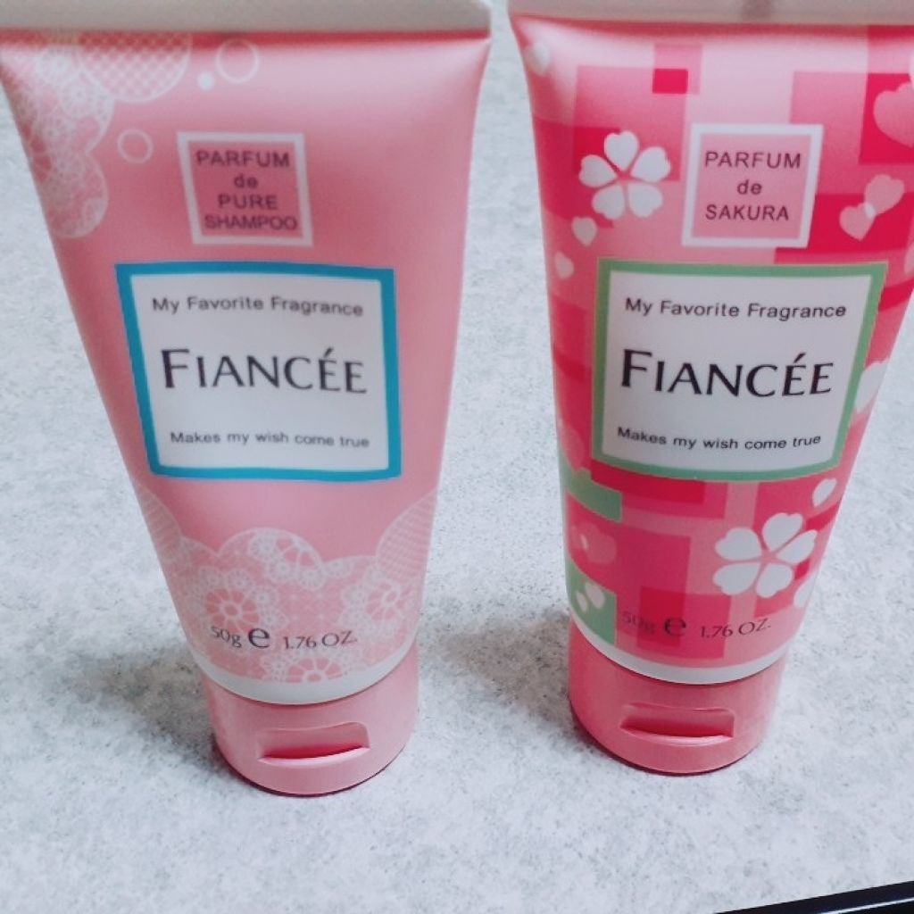 ハンドクリーム ピュアシャンプーの香り/フィアンセ/ハンドクリームを使ったクチコミ(2枚目)