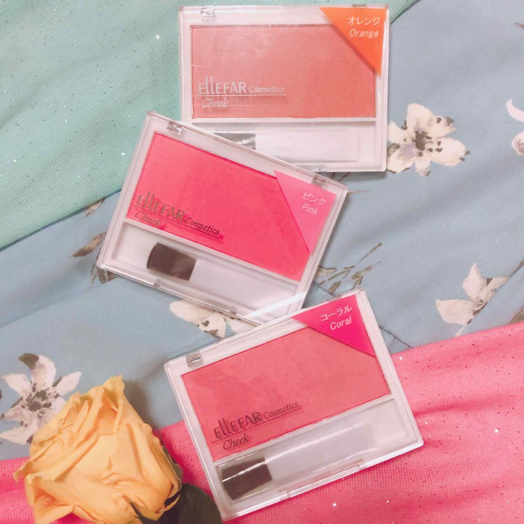 エルファープロフェッショナルチーク / DAISO