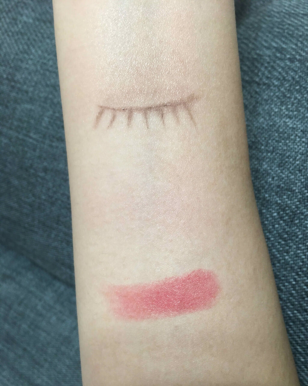 ラスティンググロスリップ/CEZANNE/口紅を使ったクチコミ（3枚目）