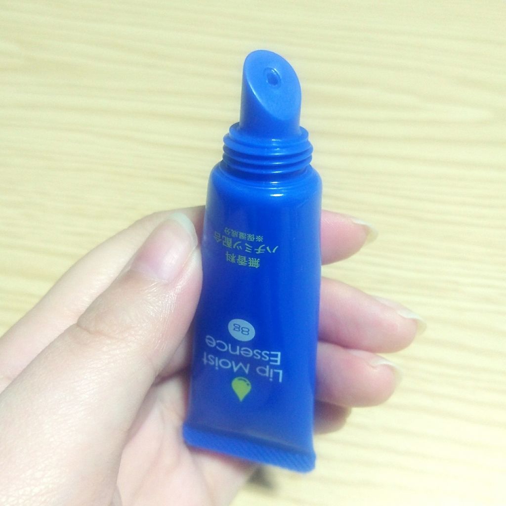 リップモイストエッセンス/DAISO/リップ美容液を使ったクチコミ(2枚目)