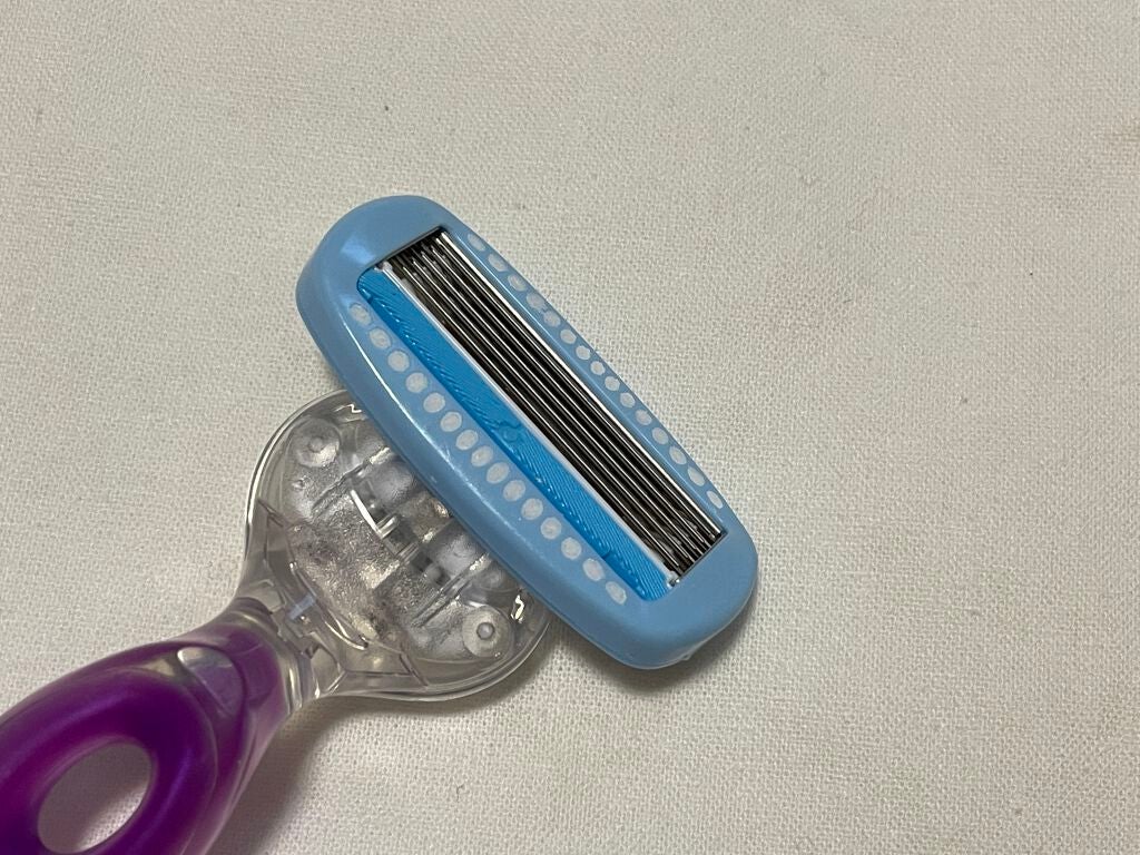 ハイドロシルク ホルダー (刃付き) お試し用/ハイドロシルク/シェーバーを使ったクチコミ(3枚目)