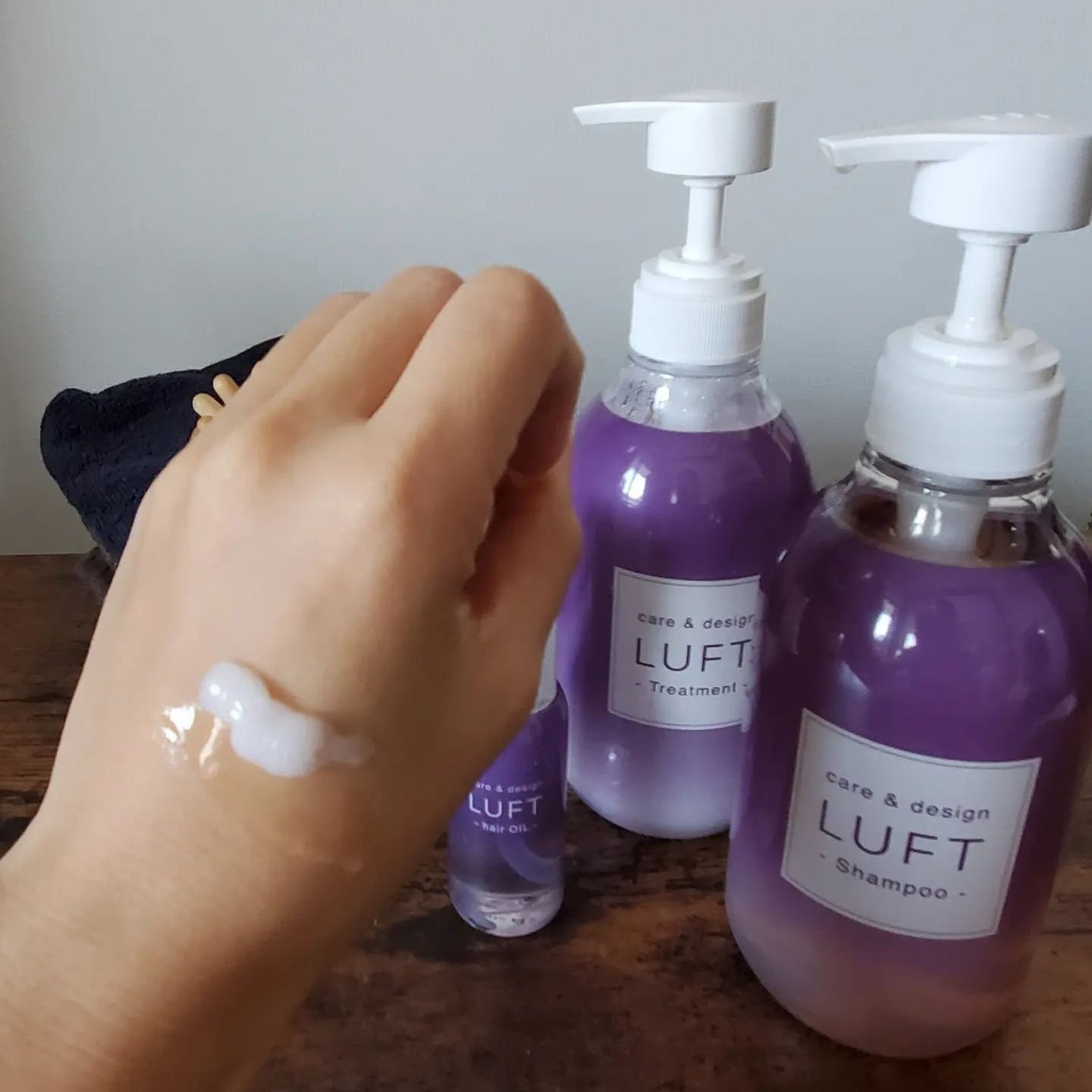 ケア&デザインオイル D/LUFT/ヘアオイルを使ったクチコミ(2枚目)