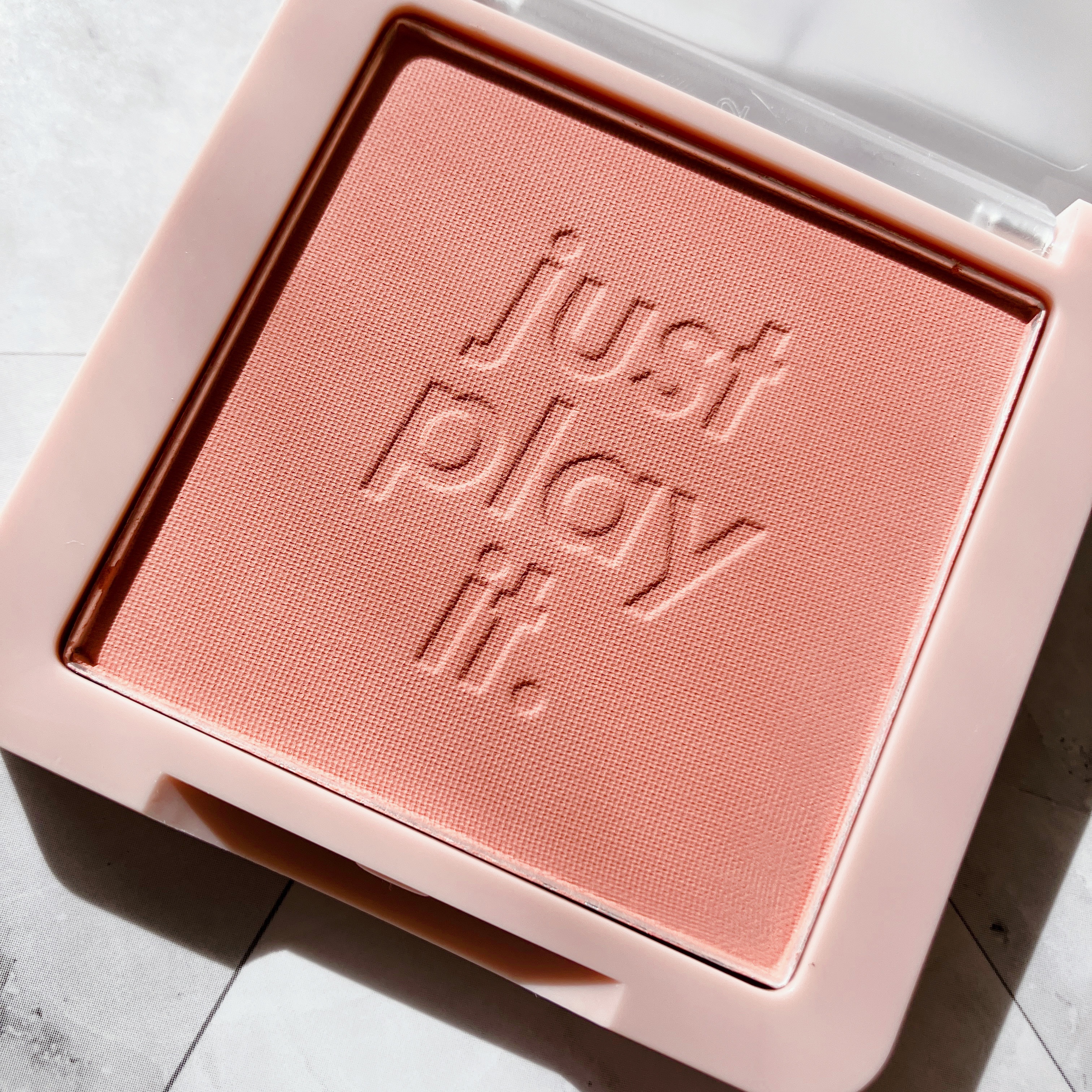 ヌードマットブラッシャー 01  バディーベージュ(Buddy Beige)/CathyDoll/パウダーチークを使ったクチコミ（2枚目）