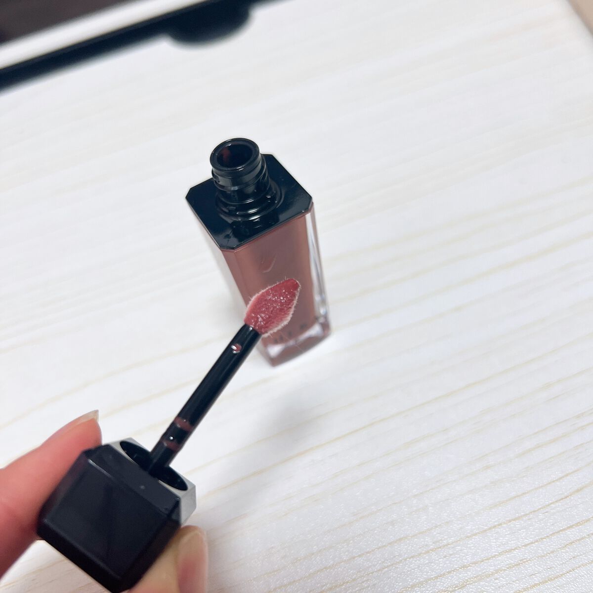 センシュアルヌードグロス/HERA/リップグロスを使ったクチコミ（2枚目）