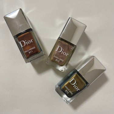 ⭐️Christian Dior ディオール ヴェルニ
　バーズ オブ ア フェザー

久しぶりの投稿は7/30発売のChristian Dior秋コレから、
どれも偏光パールが綺麗なネイルをご紹介。
