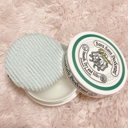 薬用さらさらデオドラントパウダー/デオナチュレ/デオドラント・制汗剤を使ったクチコミ(3枚目)