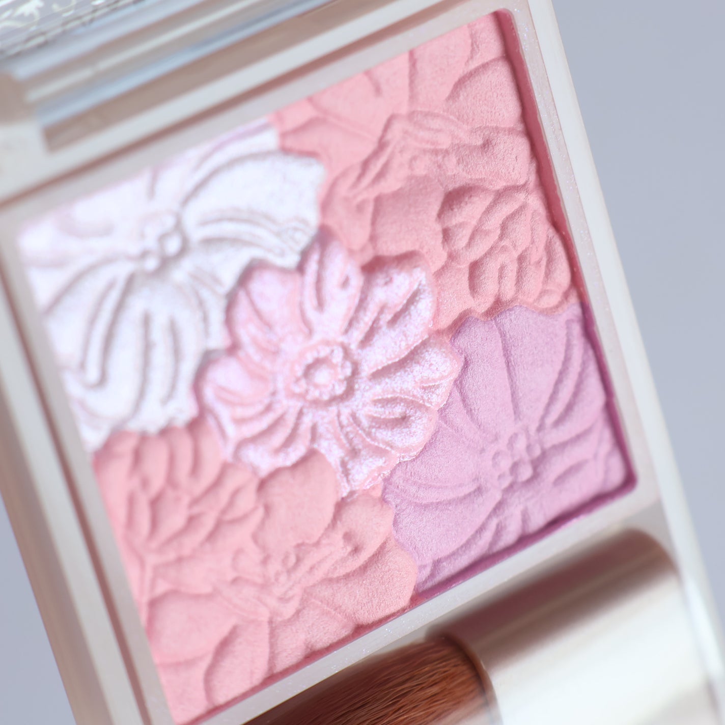 グロウフルールチークス(ブレンドタイプ)/キャンメイク/パウダーチークを使ったクチコミ(2枚目)