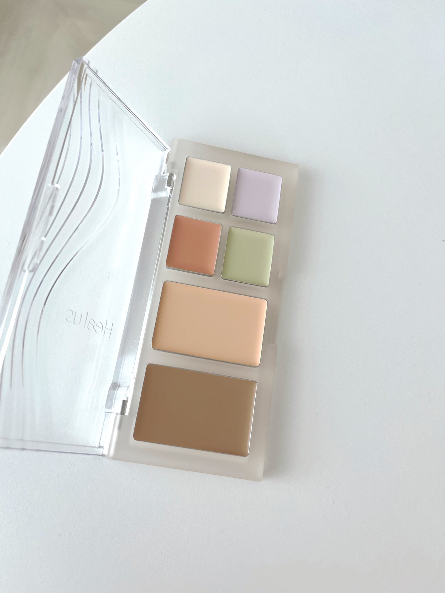 ブリージングコンシーラーパレット/Healus/パレットコンシーラーを使ったクチコミ(1枚目)