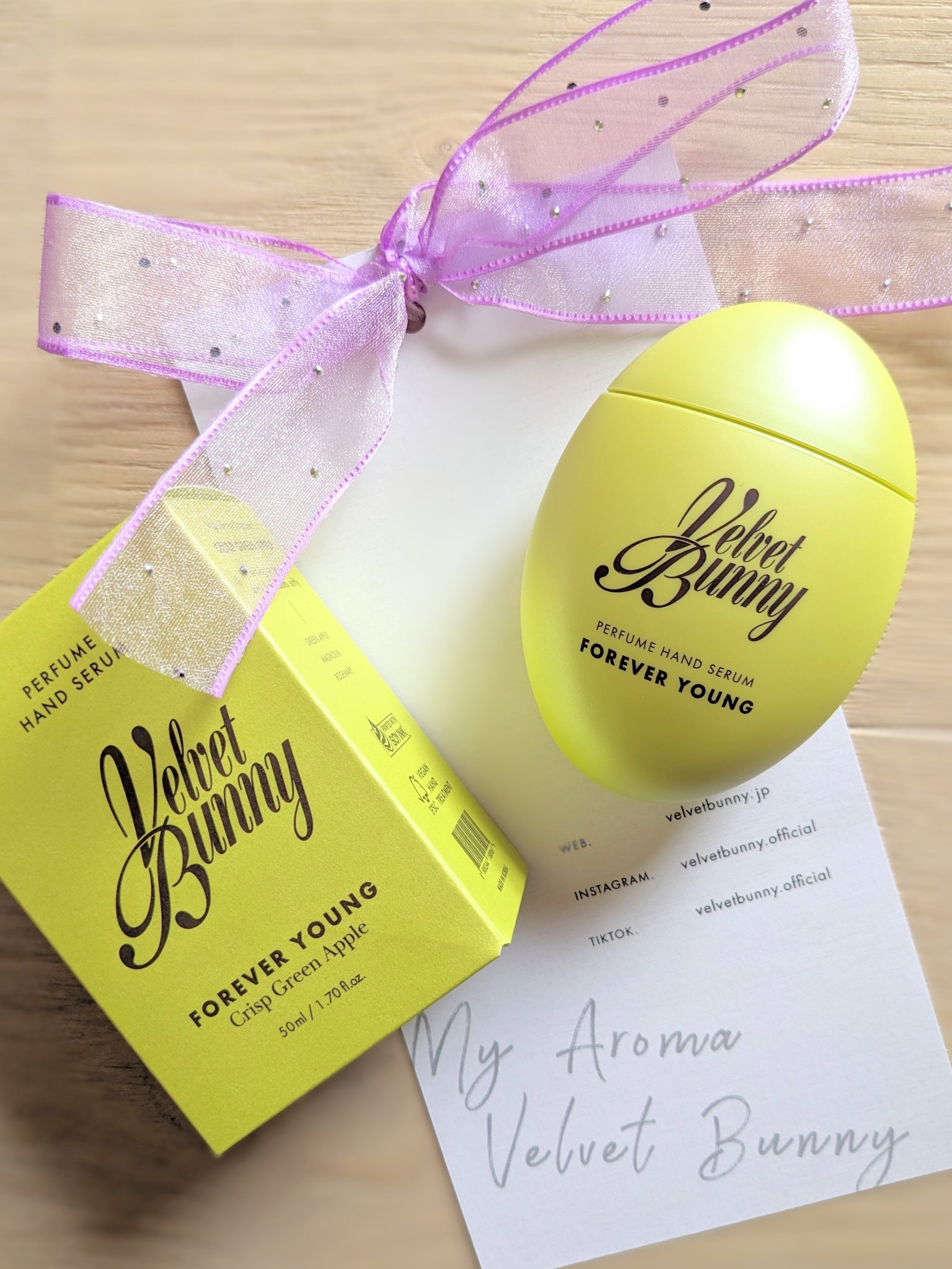 パフュームハンドセラム FOREVER YOUNG/Velvet Bunny/ハンドクリームを使ったクチコミ（1枚目）