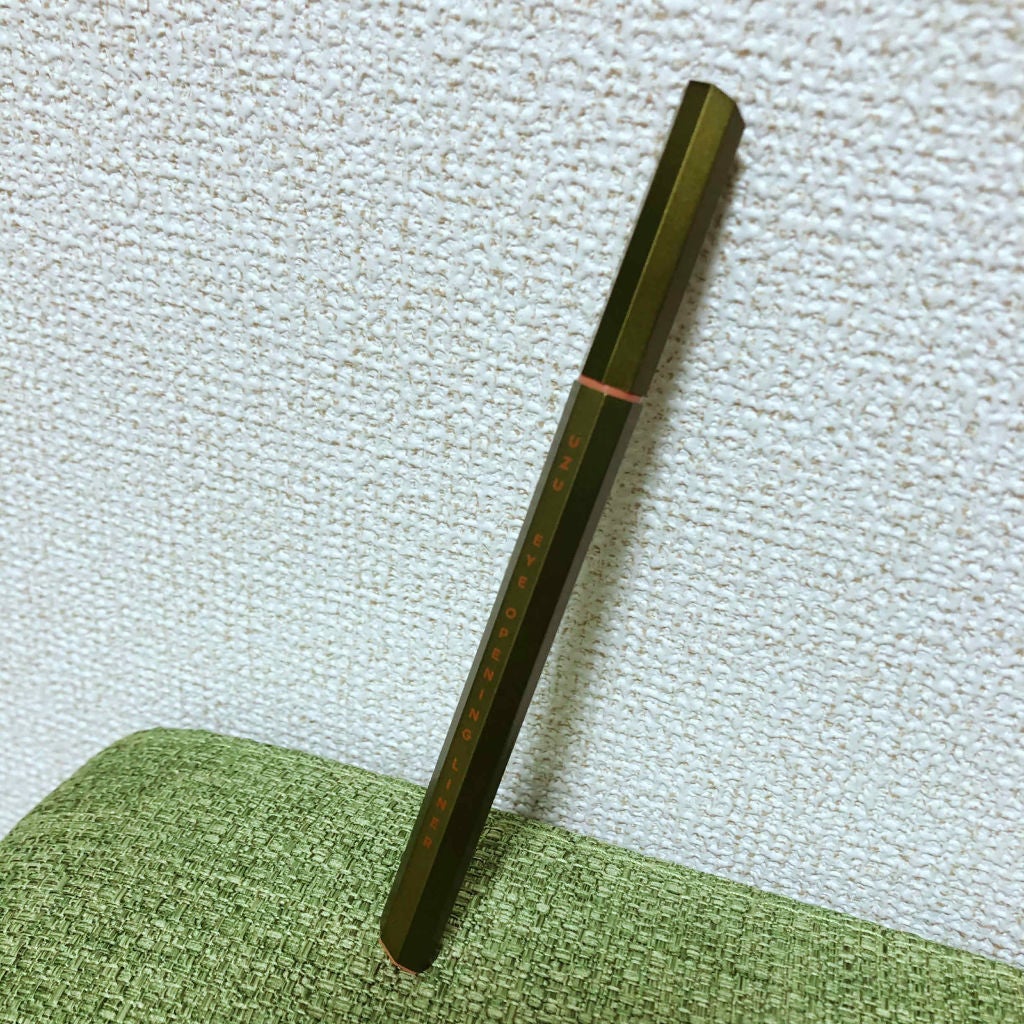 EYE OPENING LINER/UZU BY FLOWFUSHI/リキッドアイライナーを使ったクチコミ(1枚目)