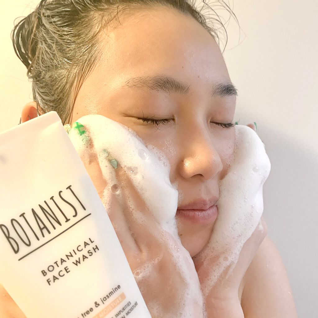 ボタニカルフェイスウォッシュ デューイーモイスチャー/BOTANIST/洗顔フォームを使ったクチコミ(4枚目)