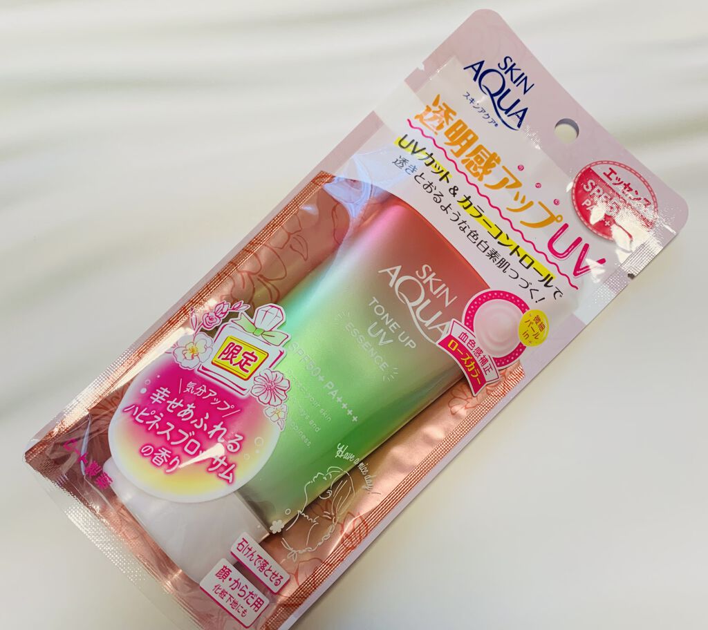 限定　ハピネスブロッサムの香り❤️

日焼けが気になる季節が近づいてきたので日焼け止めを購入しました。

以前はグリーンカラーを選びましたが、今回はローズカラーにしました☺️

#スキンアクア
#トーンアップUVエッセンス
#ハピネスオーラ