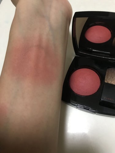 ジュ コントゥラスト 320 ルージュ プロフォン / CHANEL(シャネル) | LIPS