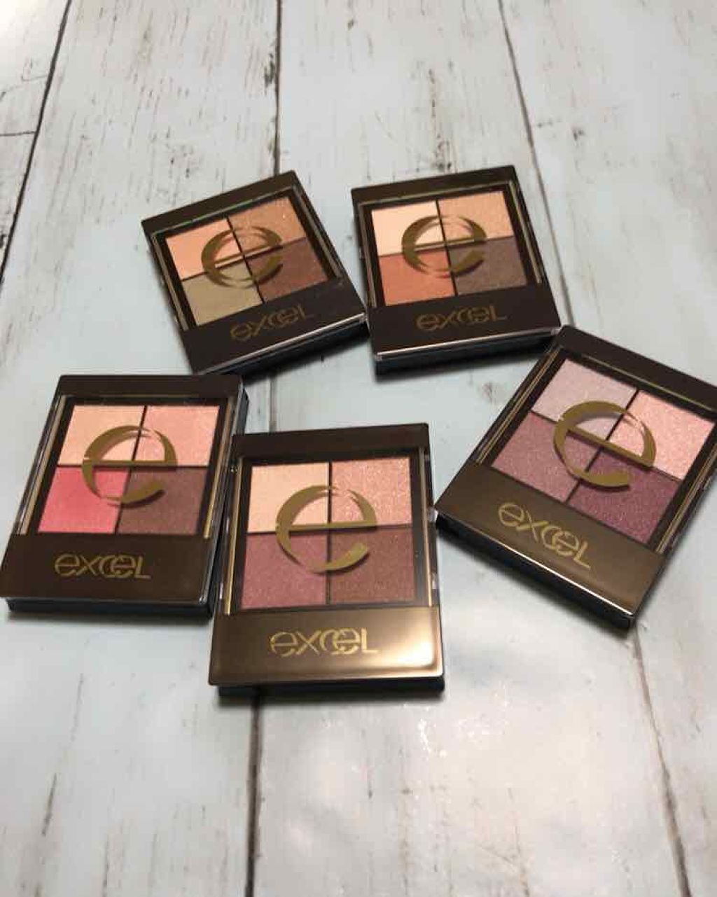 リアルクローズシャドウ/excel/アイシャドウパレットを使ったクチコミ(1枚目)