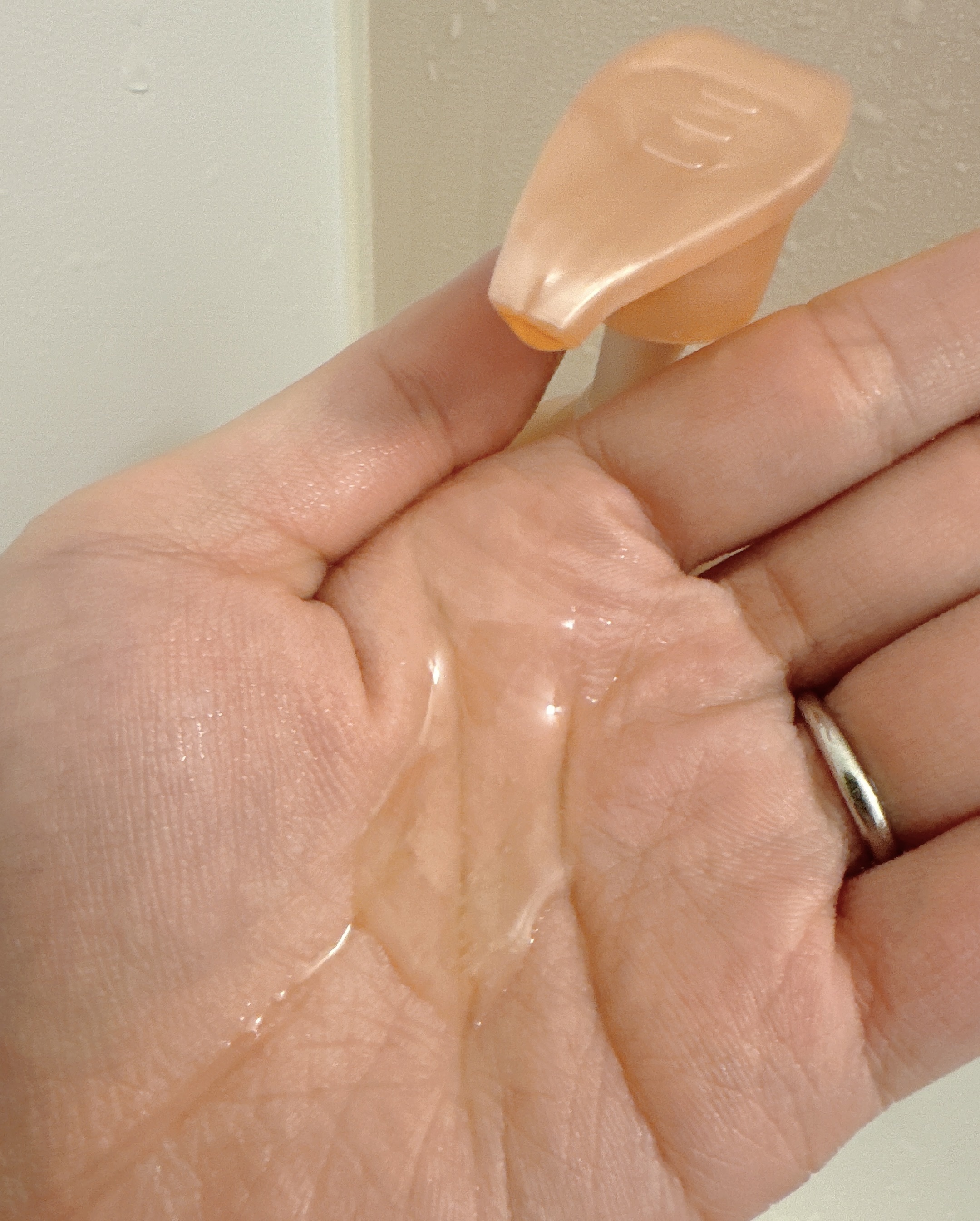 エッセンシャルプレミアム バリアシャンプー・コンディショナー シルキー＆スムース/エッセンシャル/市販シャンプーを使ったクチコミ（2枚目）