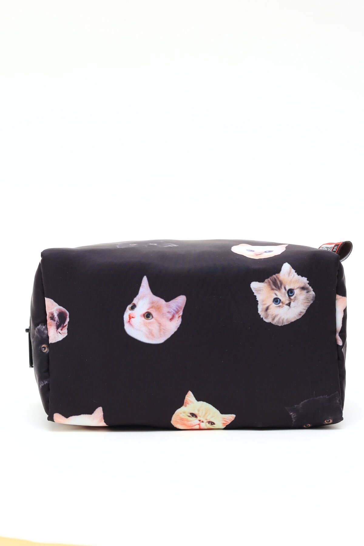 3CE [3CE X TOILETPAPER] 3CE PADDED CUBE POUCH