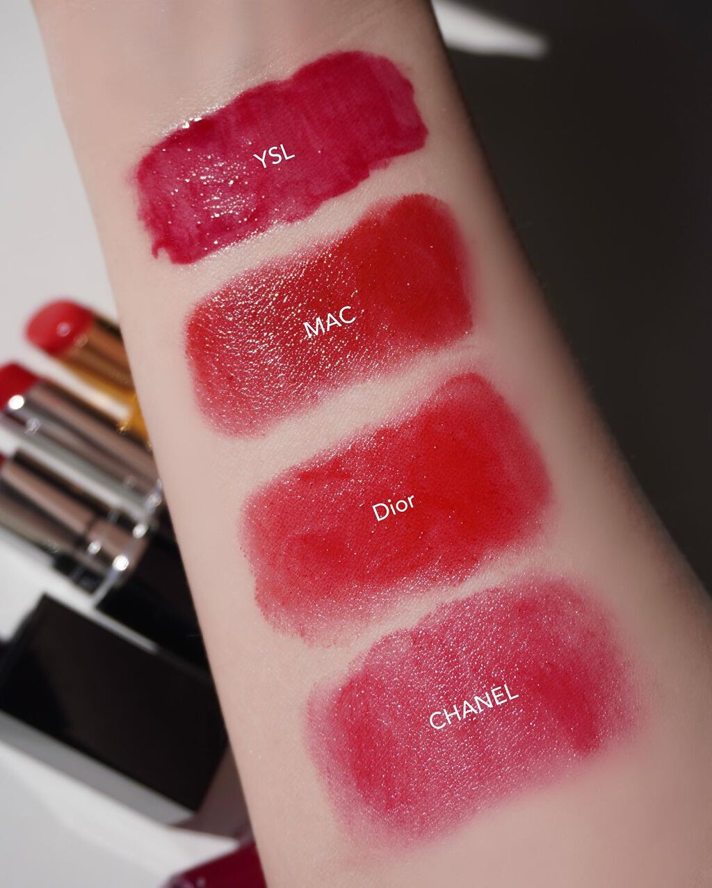 CHANEL・Dior・YVES SAINT LAURENT BEAUTE・M・A・Cの口紅を使っ CHANEL・Dior・YVES SAINT LAURENT BEAUTE・M・A・Cの口紅を使っ