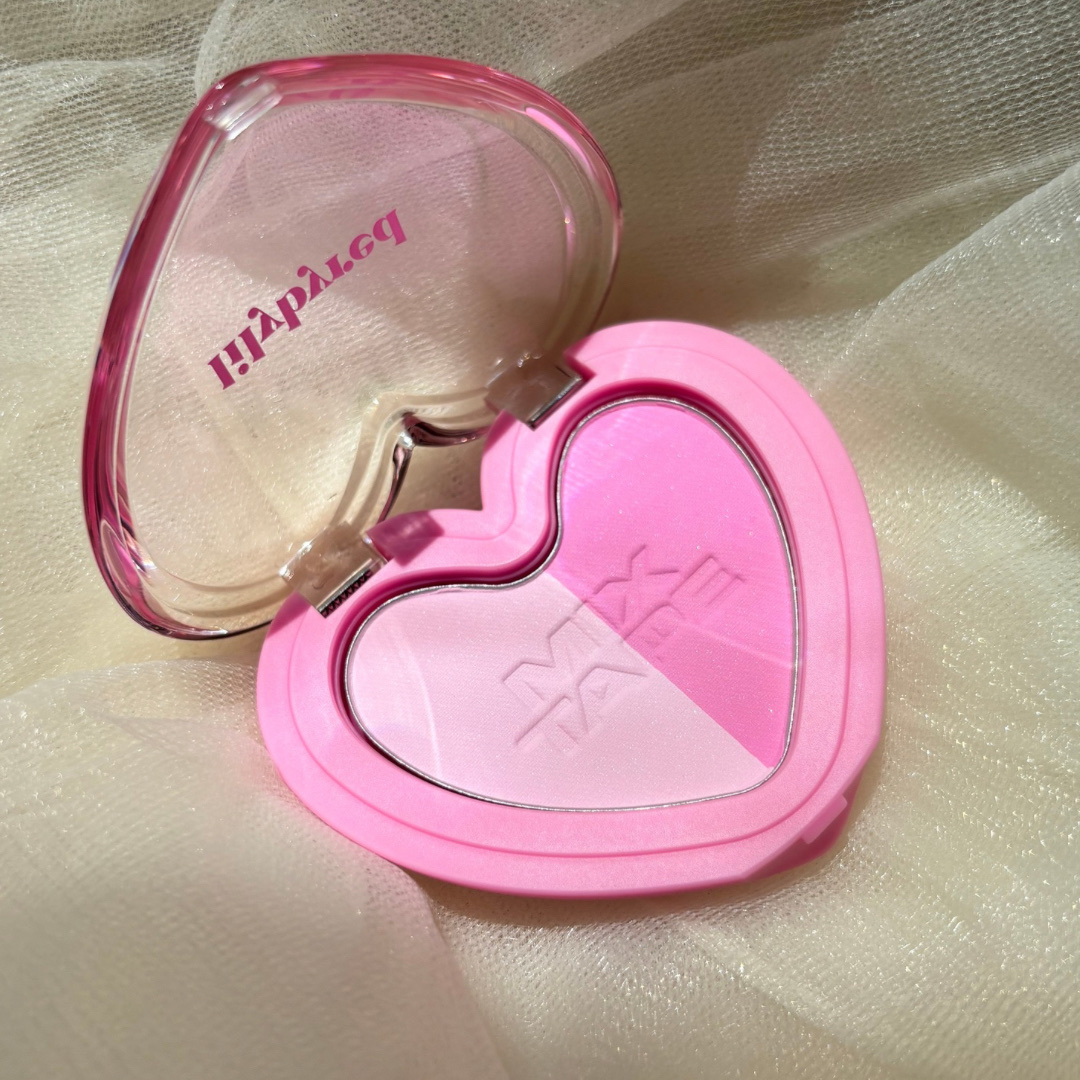 ラブビームチークデュオ 01 ファンキービーム(Funky Beam)/lilybyred/パウダーチークを使ったクチコミ（3枚目）