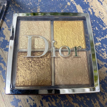 ディオール バックステージ フェイス グロウ パレット 003 ピュア ゴールド/Dior/プレストパウダーを使ったクチコミ（2枚目）