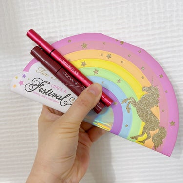 Too Faced Life's a Festivalのクチコミ「\バチバチ⚡️( ･᷄ὢ･᷅ )⚡️偏光メイク/






今日はバチバチに偏光感じるメイク.....」（2枚目）