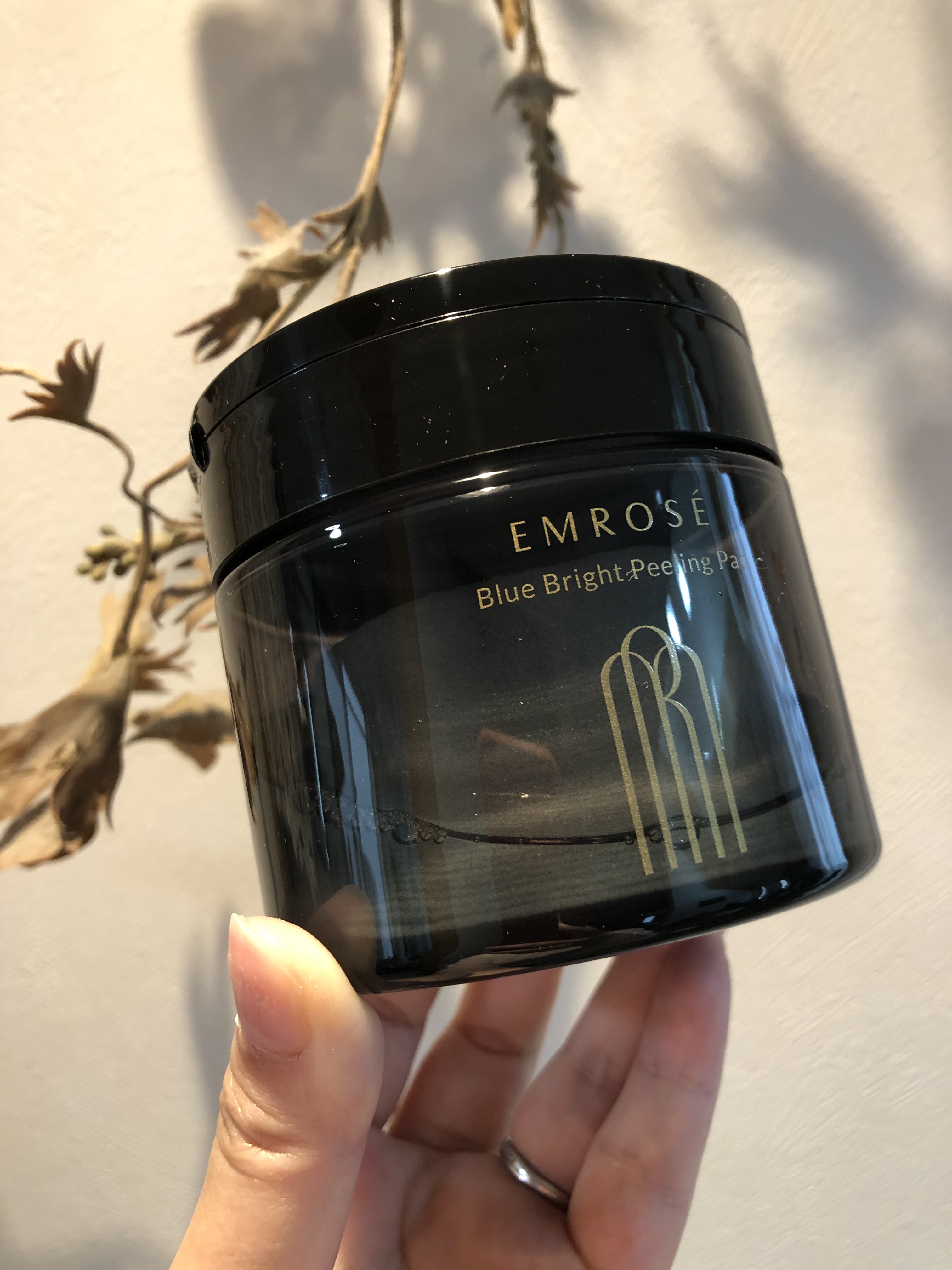 ブルーブライトピーリングパッド 180ml 40枚入り/EMROSÉ/トナーパッドを使ったクチコミ（2枚目）