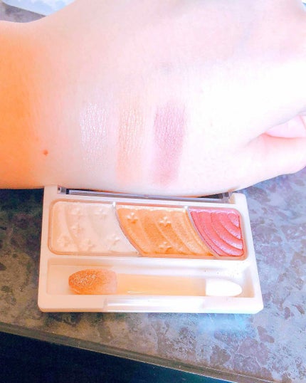 トーンアップアイシャドウ/CEZANNE/アイシャドウパレットを使ったクチコミ(1枚目)