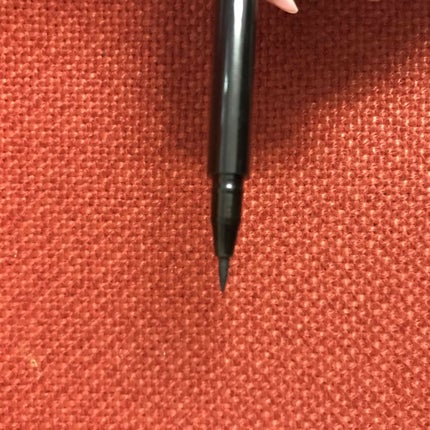 DAISO リキッドシャープライナーのクチコミ「💄久しぶりのダイソーアイライナー💄
リキッドシャープライナー
ディープブラック
¥100+税.....」(3枚目)