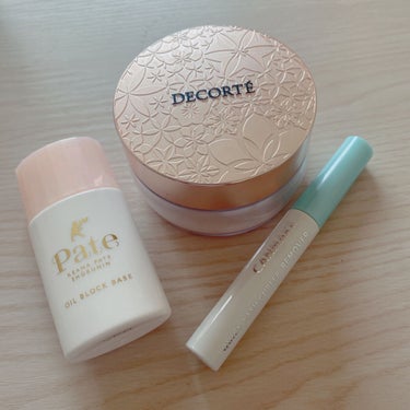 DECORTÉ フェイスパウダーのクチコミ「
1⃣#毛穴パテ職人 #テカリ防止下地 25ml
夏に向けてテカリ防止を買ってみたけど、、そん.....」（1枚目）