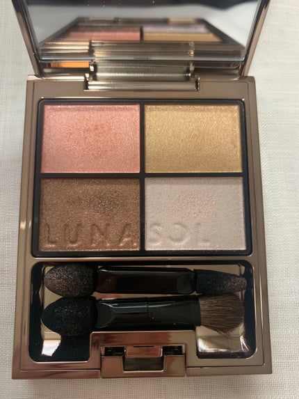 シアーコントラストアイズ/LUNASOL/アイシャドウパレットを使ったクチコミ(2枚目)