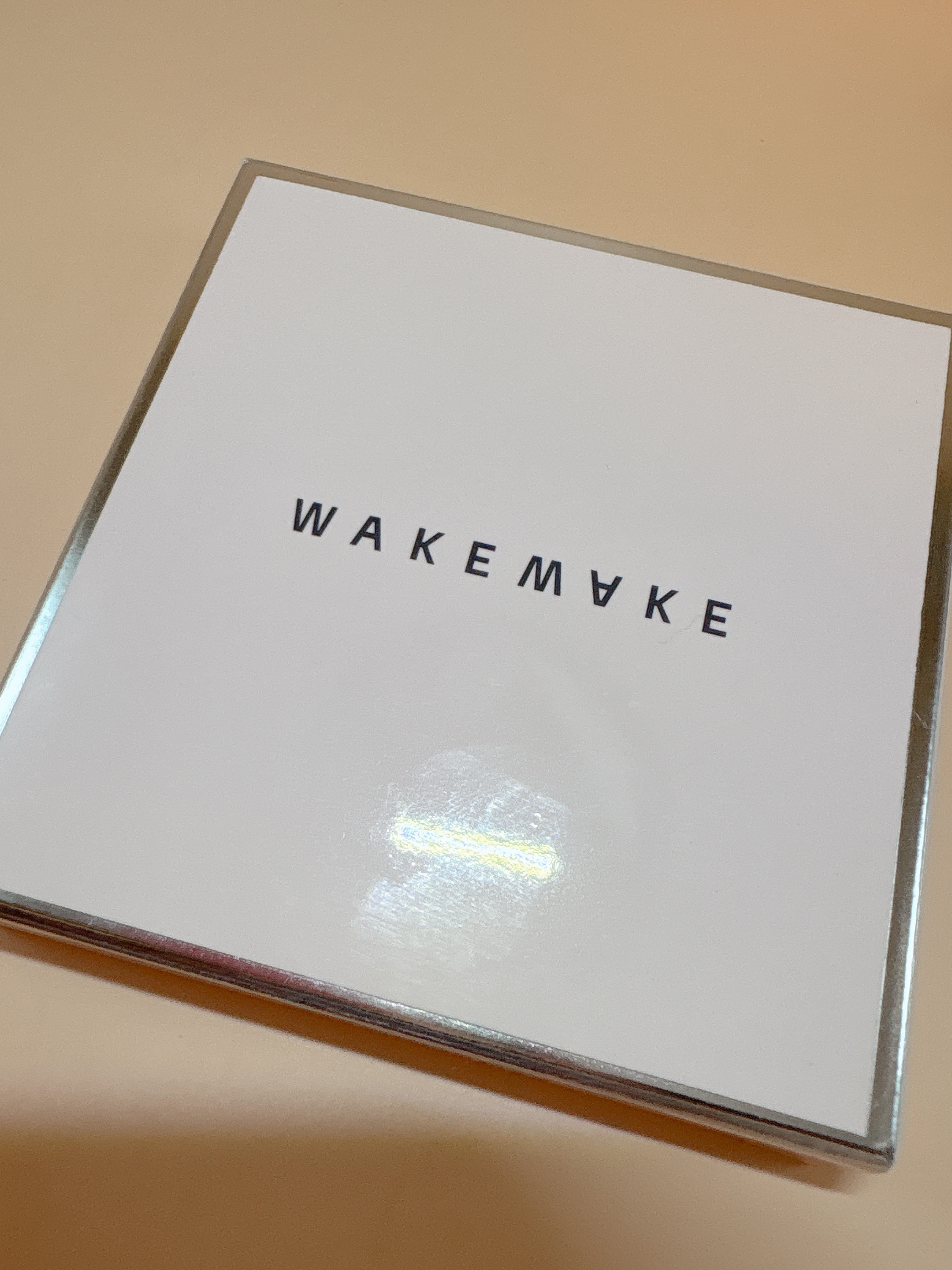 グロウコントゥアリングハイライターパレット/wakemake/パウダーハイライトを使ったクチコミ（3枚目）