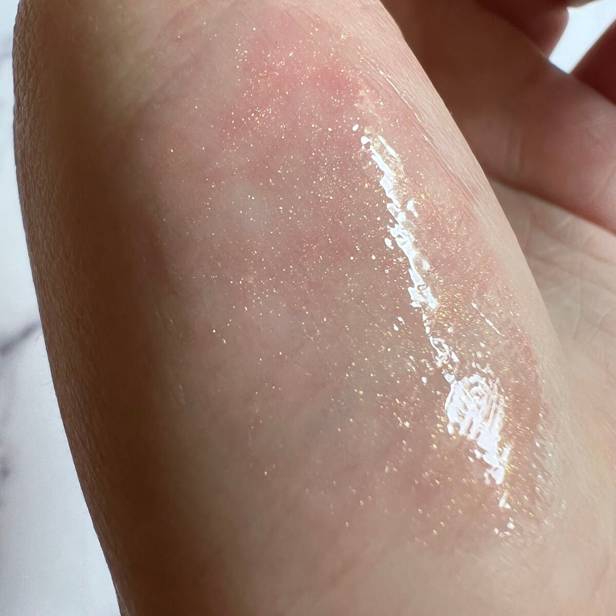 コンフォート リップオイル シマー/CLARINS/リップグロスを使ったクチコミ(3枚目)