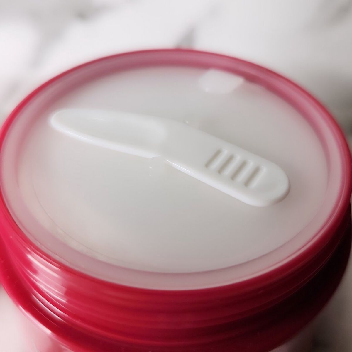 薬用リンクルホワイトモイスチャージェル/harica/オールインワン化粧品を使ったクチコミ（2枚目）