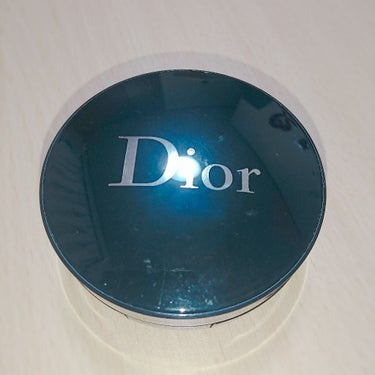 Dior ディオールスキンフォーエバーパーフェクトクッション
20


いい匂いだし、とても使いやすいんだけどすぐ無くなるし、
乾燥する(><)

でも、クッションファンデの割には崩れにくいかなって思い