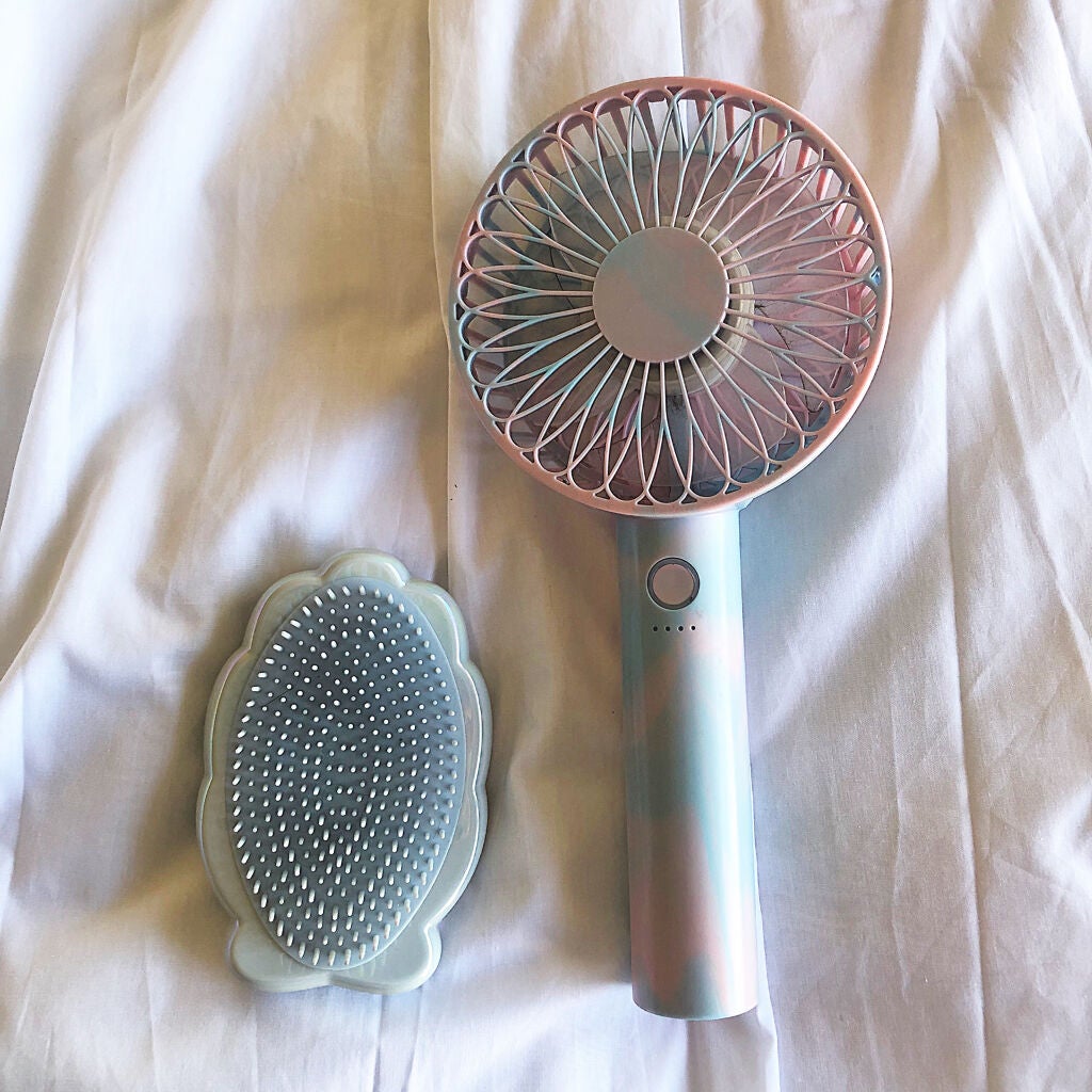 ファンファン アンタングルヘアブラシ/フランフラン/ヘアブラシを使ったクチコミ(2枚目)