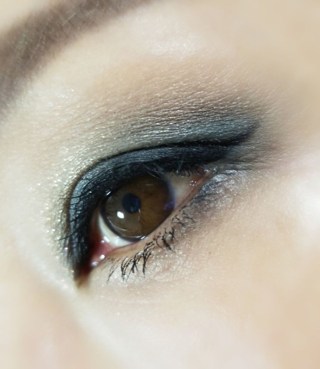 レ キャトル オンブル 324 ブラーリー ブルー/CHANEL/アイシャドウパレットを使ったクチコミ（2枚目）