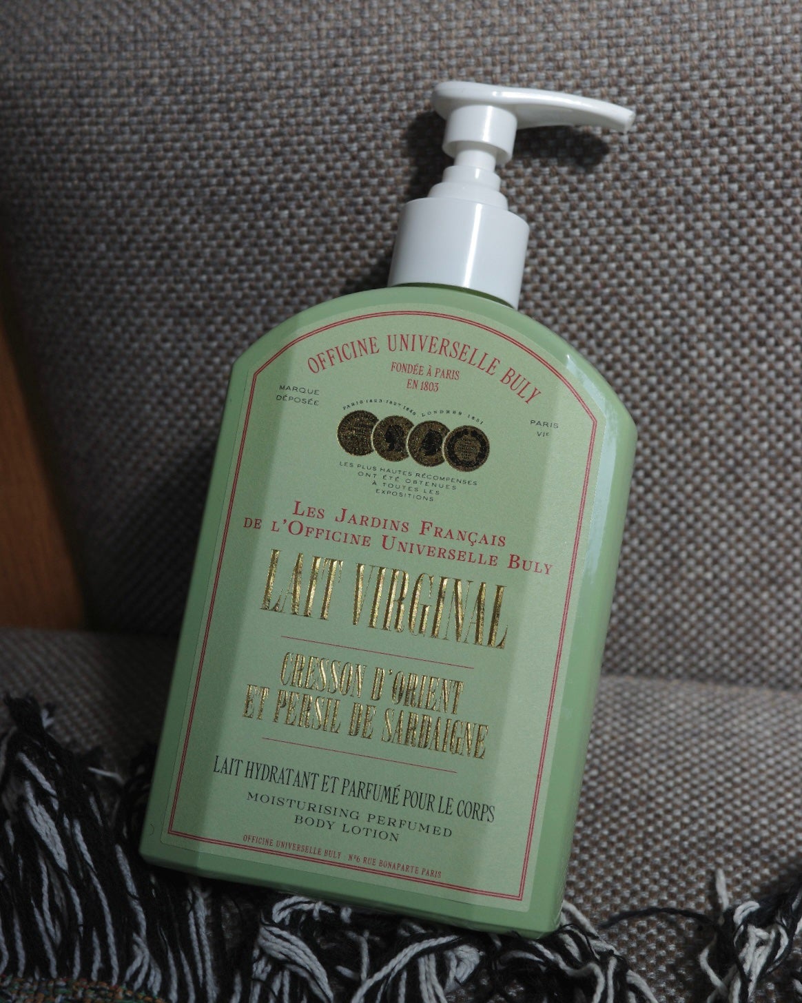レ・ヴィルジナル/オフィシーヌ・ユニヴェルセル・ビュリー/ボディミルクを使ったクチコミ(1枚目)