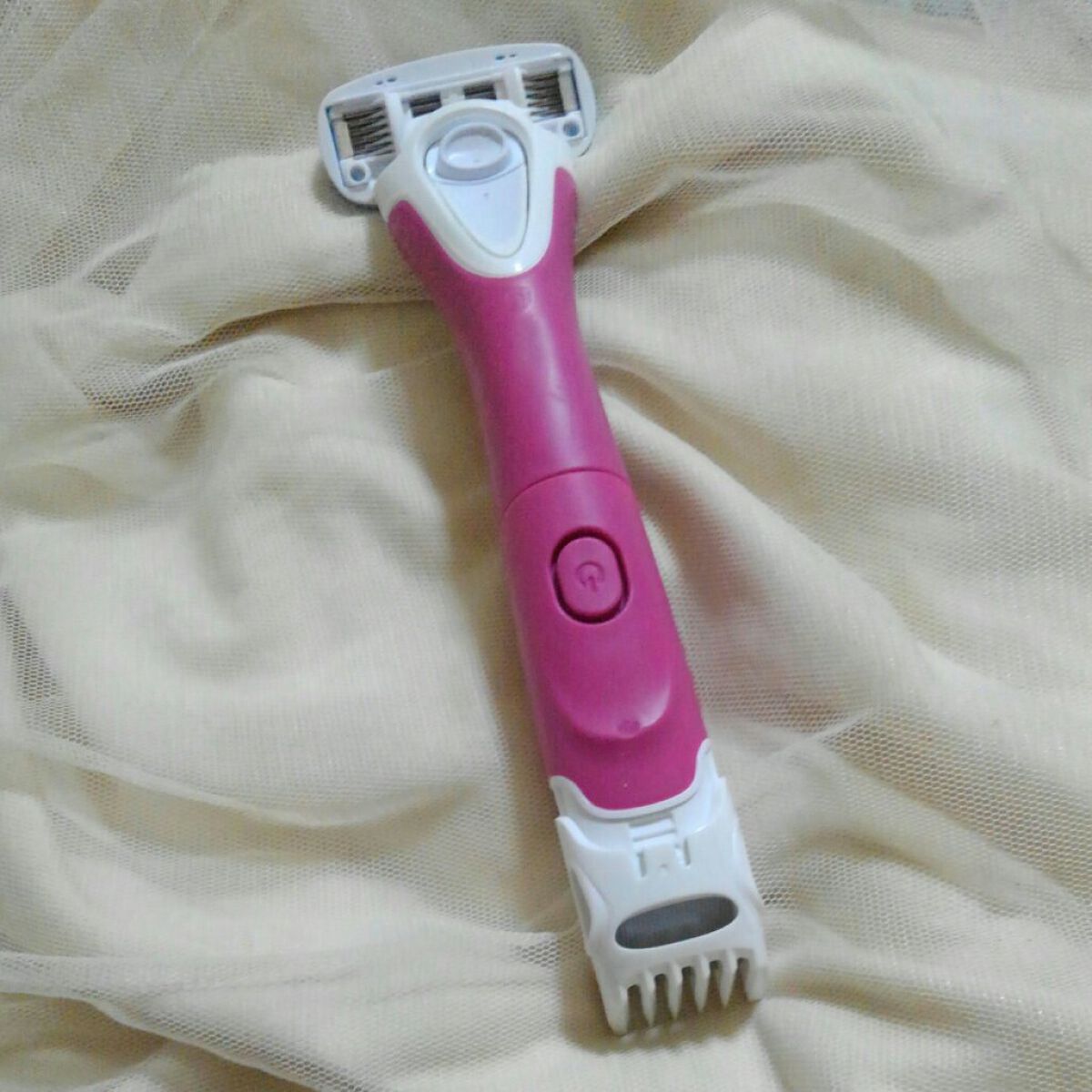 ハイドロシルク トリムスタイル ホルダー (刃付き)/ハイドロシルク/シェーバーを使ったクチコミ(3枚目)